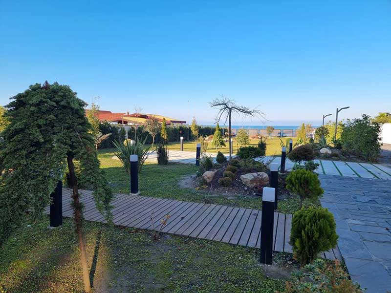 چند دستگاه ویلای ساحلی نوشهر