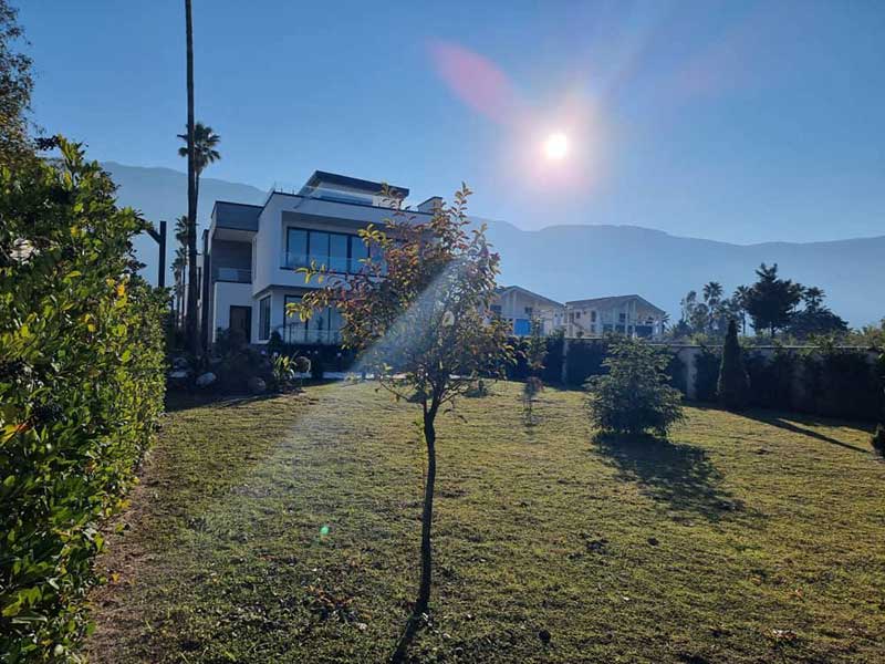چند دستگاه ویلای ساحلی نوشهر