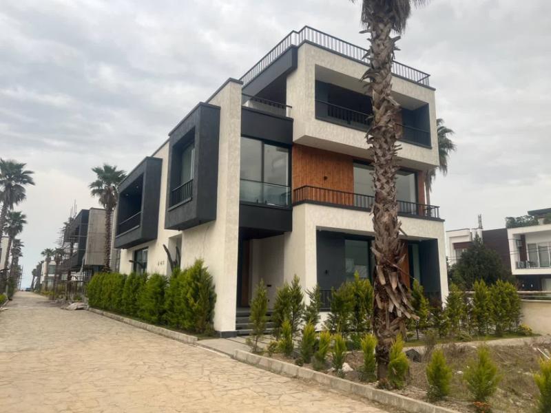 فروش ویلای شهرکی مدرن